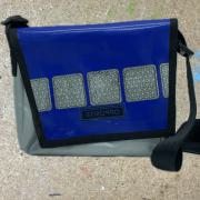 Messenger Bag Urban Life Perfekt mini silber-blau